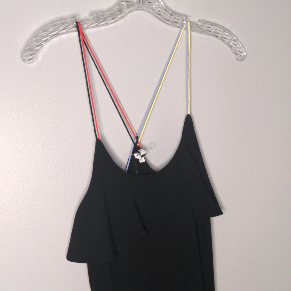 EUC✨ RO & DE medium black strappy tank with color criss-cross straps - Picture 10 of 16